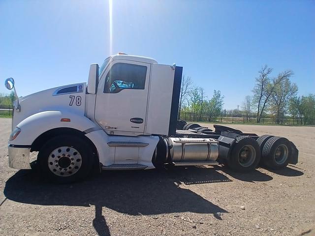 Image of Kenworth T680 equipment image 1