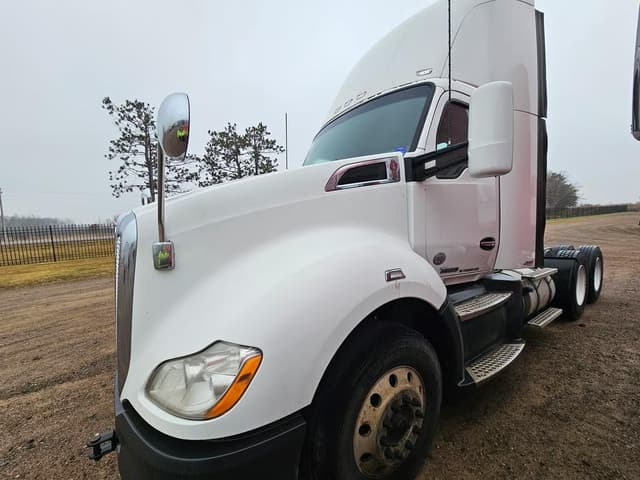 Image of Kenworth T680 equipment image 1