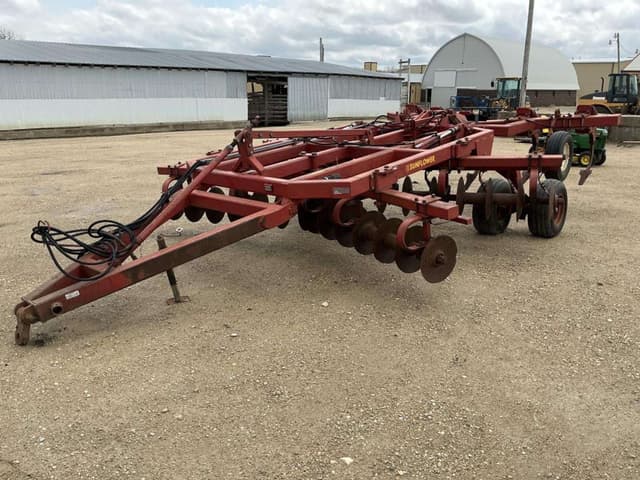 Image of Sunflower 4310 equipment image 1