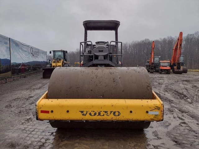 Image of Volvo SD115 equipment image 1
