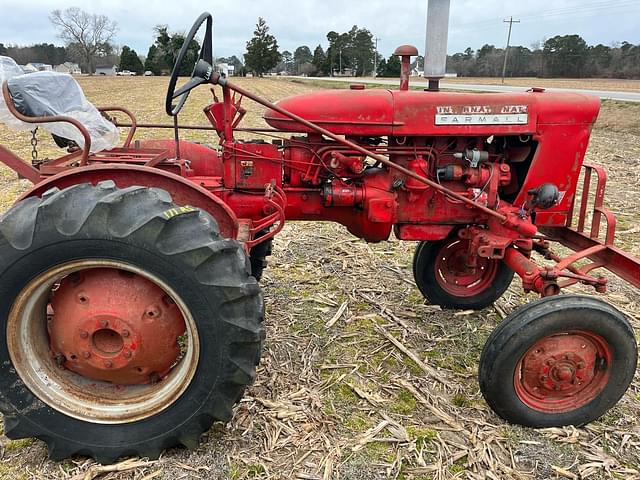 Image of Farmall 140 equipment image 3