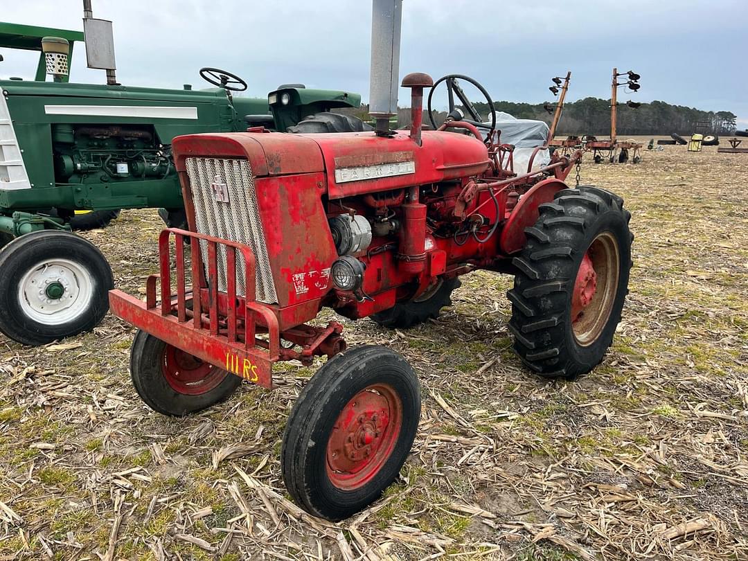 Image of Farmall 140 Primary image