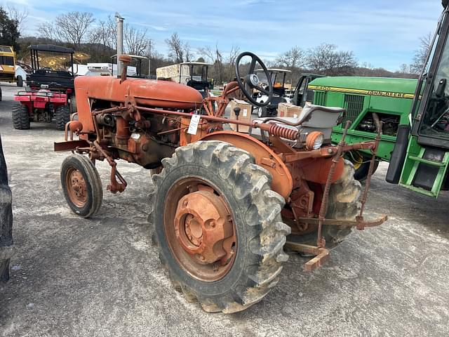 Image of Farmall 140 equipment image 3