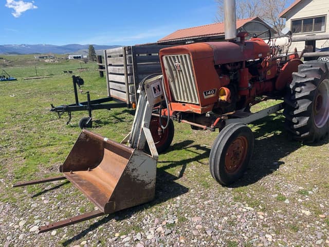 Image of Farmall 140 equipment image 1