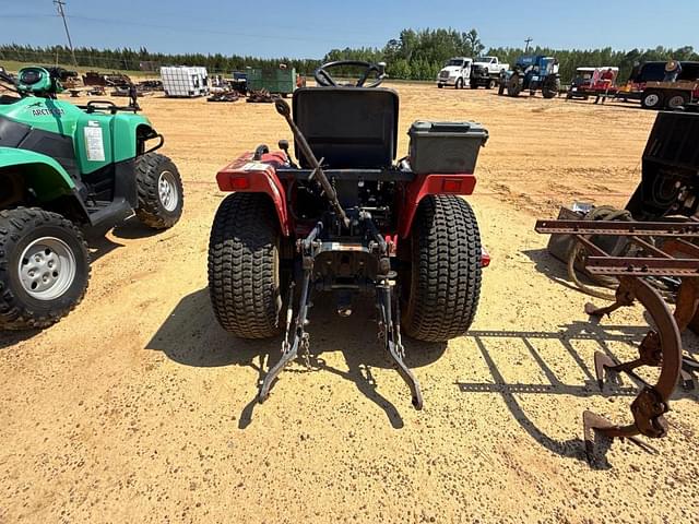 Image of Massey Ferguson 1205 equipment image 4