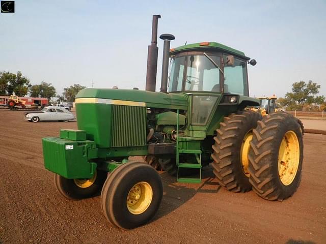 Image of John Deere 4630 equipment image 1