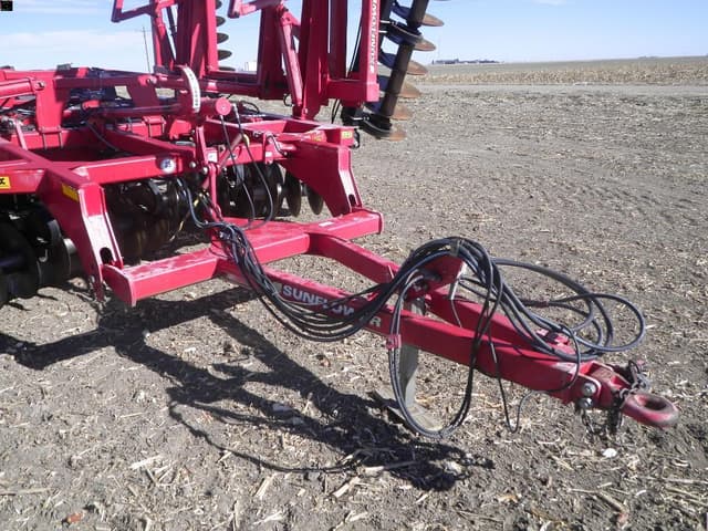 Image of Sunflower 1435 equipment image 4