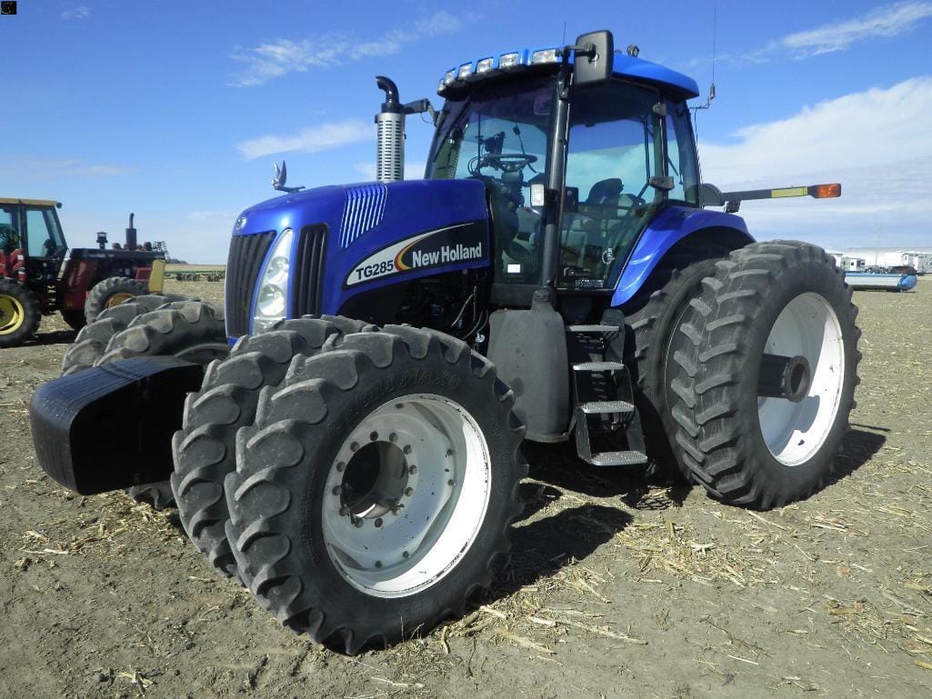 New Holland TG285 Equipment Image0