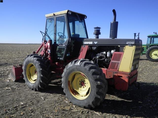 Image of Versatile 256 equipment image 1