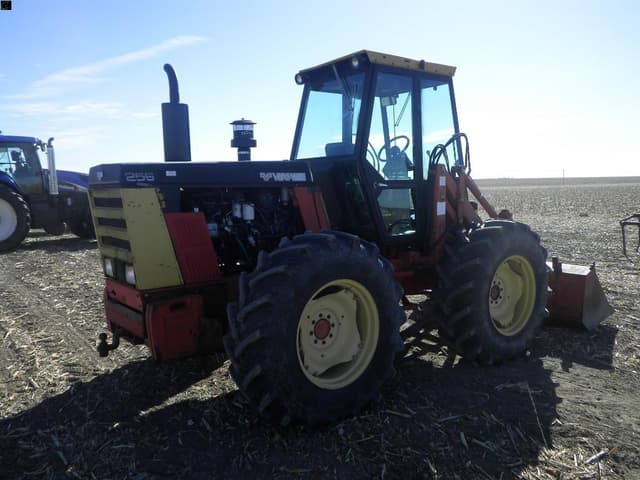 Image of Versatile 256 equipment image 2