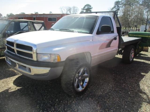 Image of Dodge Ram 1500 equipment image 2