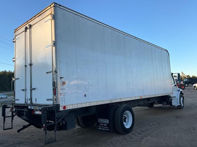 Image of Freightliner M2 equipment image 4