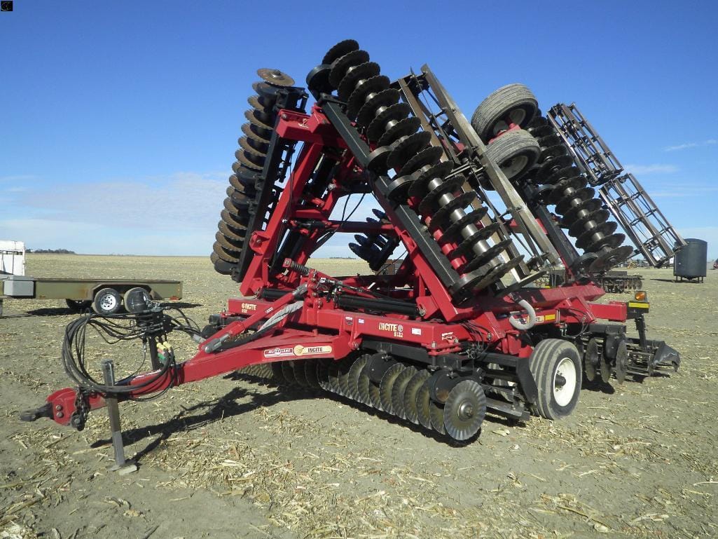 McFarlane 5132 Incite Equipment Image0