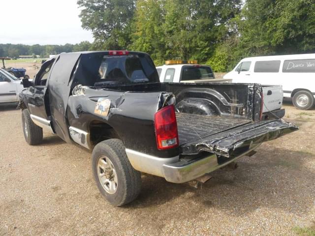 Image of Dodge Ram 2500 equipment image 3