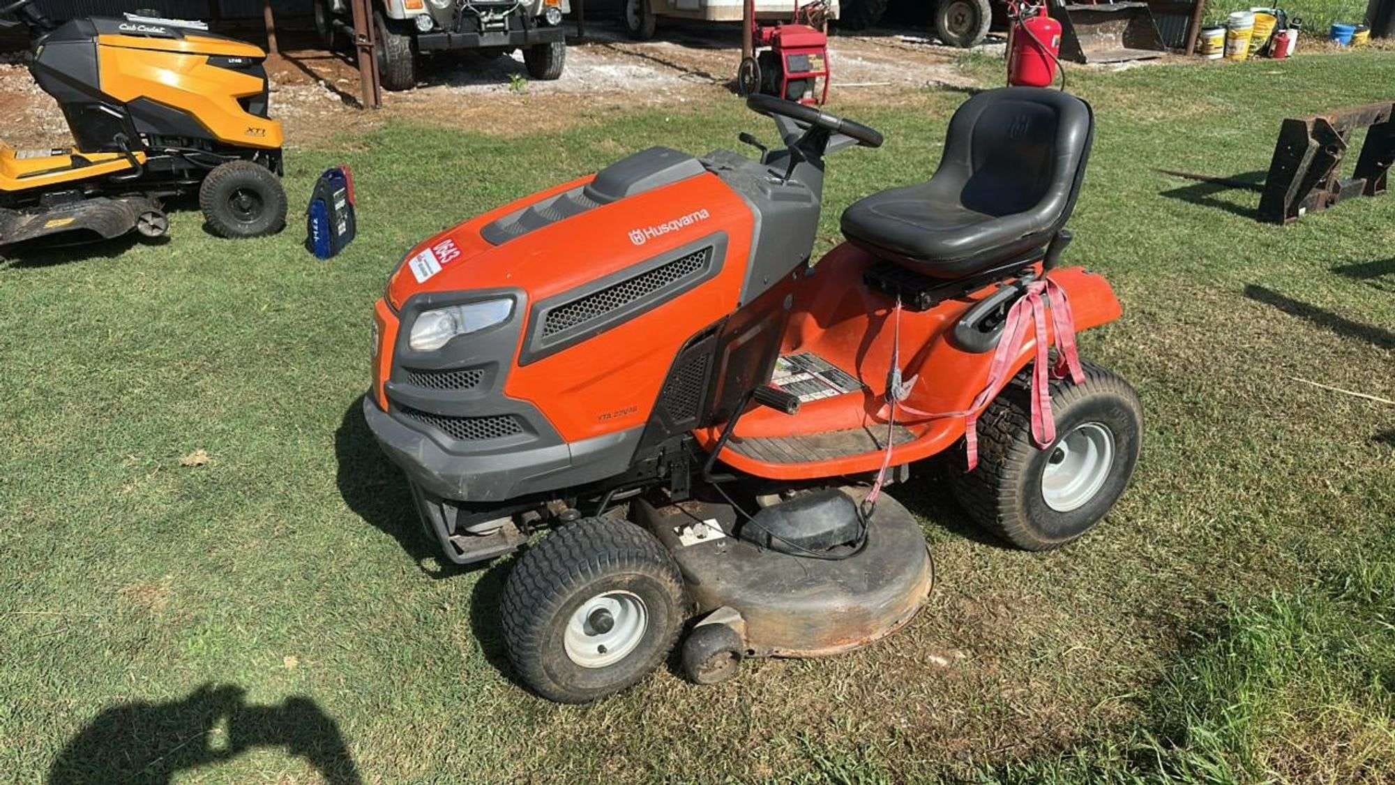 Husqvarna YTA22V46 Equipment Image0
