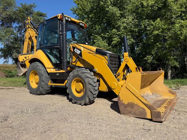 Image of Caterpillar 420F equipment image 2