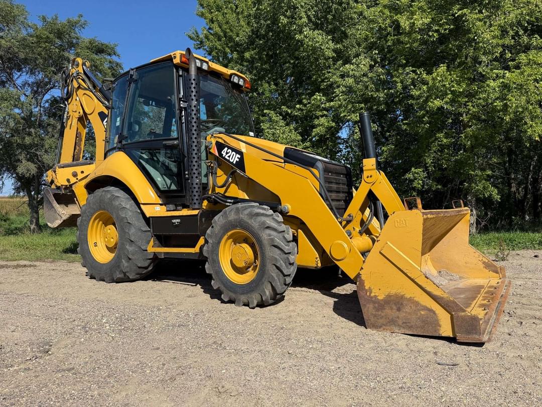 Image of Caterpillar 420F Primary image