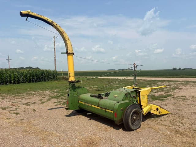 Image of John Deere 3800 equipment image 2