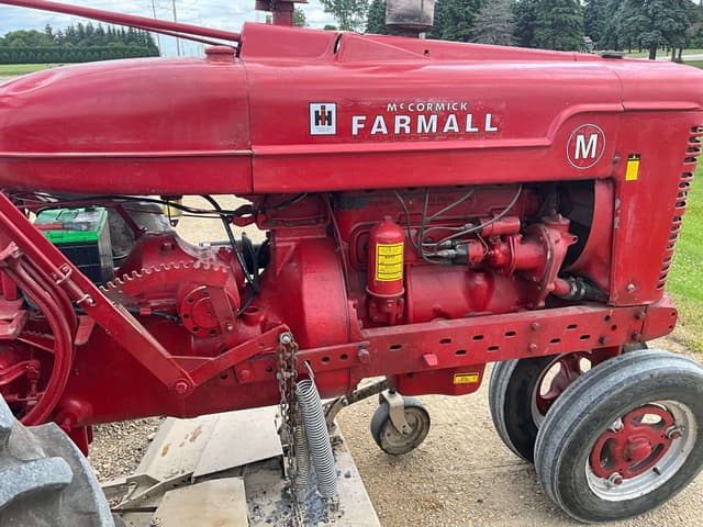 Image of International Harvester M equipment image 4
