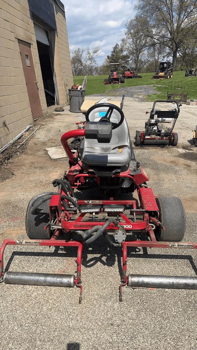 Image of Toro Greensmaster 3100 equipment image 2