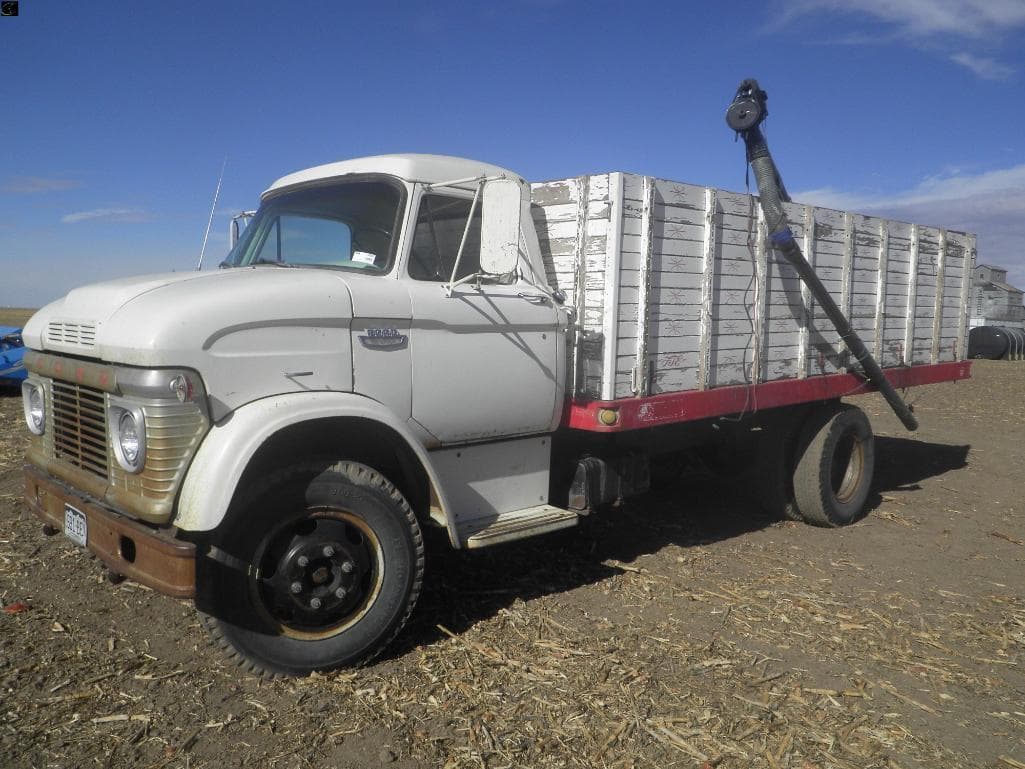 Image of Ford 600 Primary image