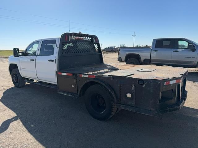 Image of Chevrolet 3500 equipment image 1