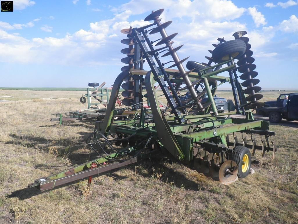 Main image John Deere 235