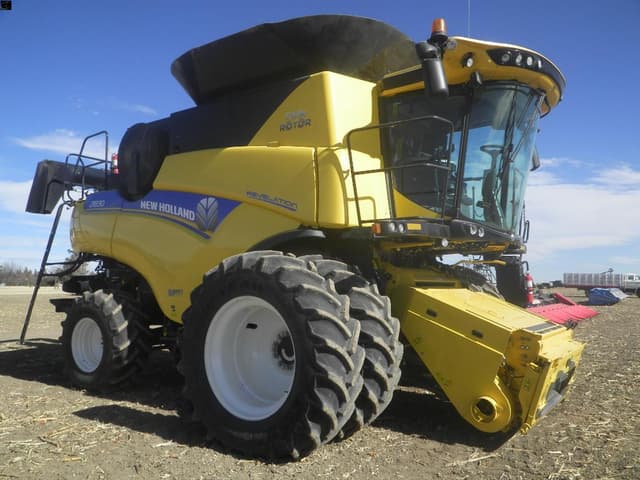 Image of New Holland CR8.90 equipment image 2