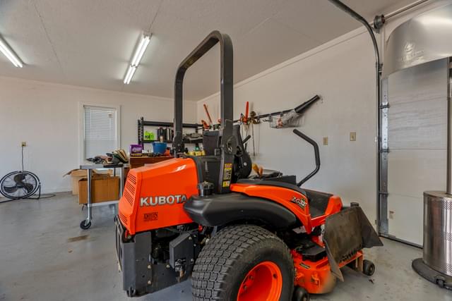 Image of Kubota ZG327 equipment image 1