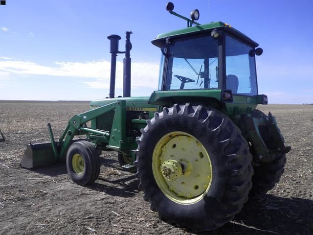 Image of John Deere 4430 equipment image 1