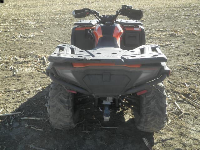 Image of CFMoto CForce 600 equipment image 3