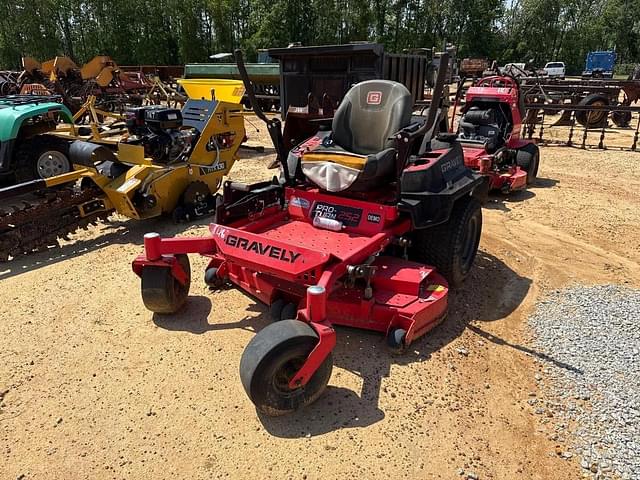 Image of Gravely Pro-Turn 252 equipment image 1