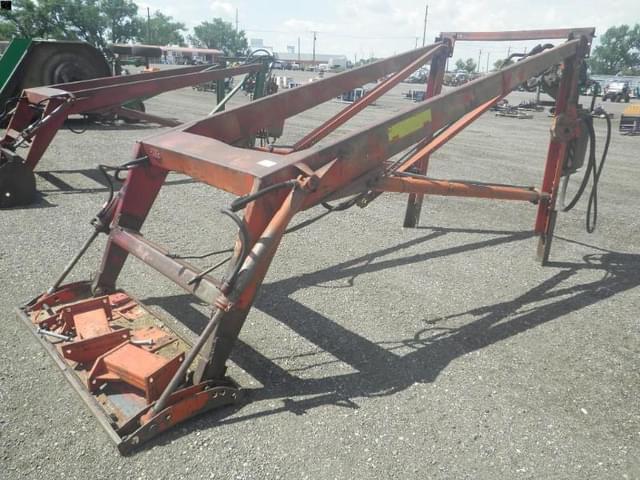 Image of Farmhand F-11 equipment image 1