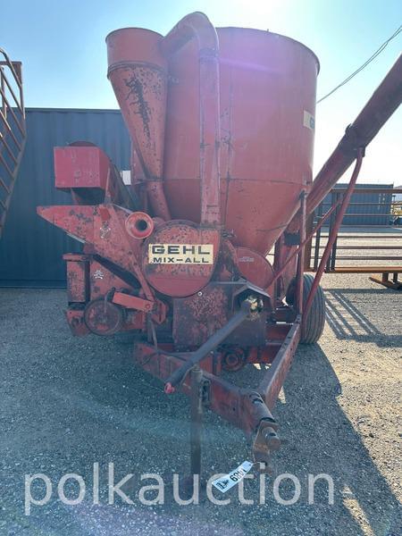 Image of Gehl 120 equipment image 1