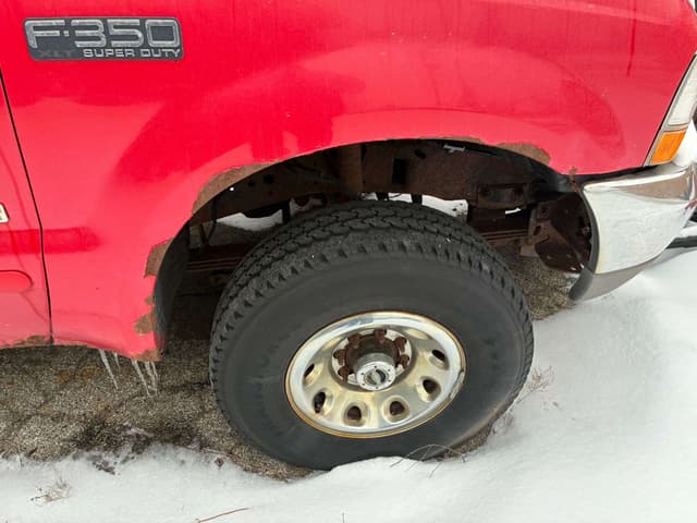 Image of Ford F-350 equipment image 1