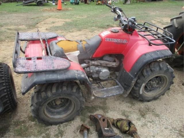 Image of Honda Fourtrax 300 equipment image 4