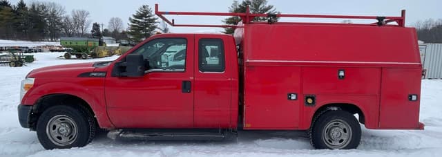 Image of Ford F-350 equipment image 1
