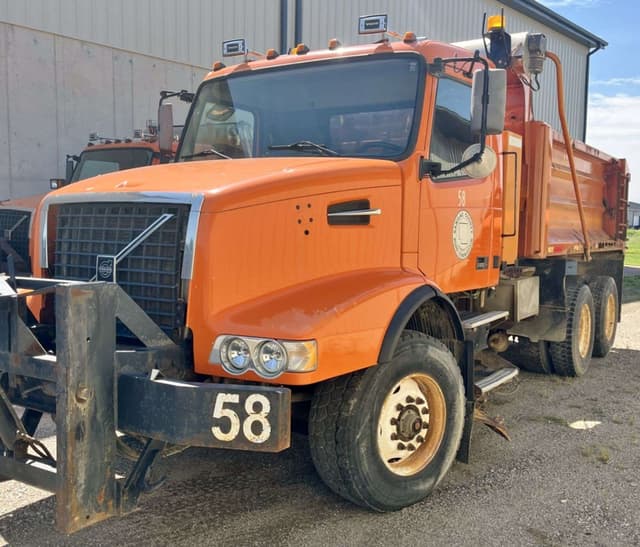 Image of Volvo VHD equipment image 1