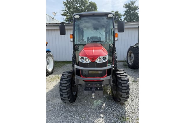 Image of Massey Ferguson 1840M equipment image 1