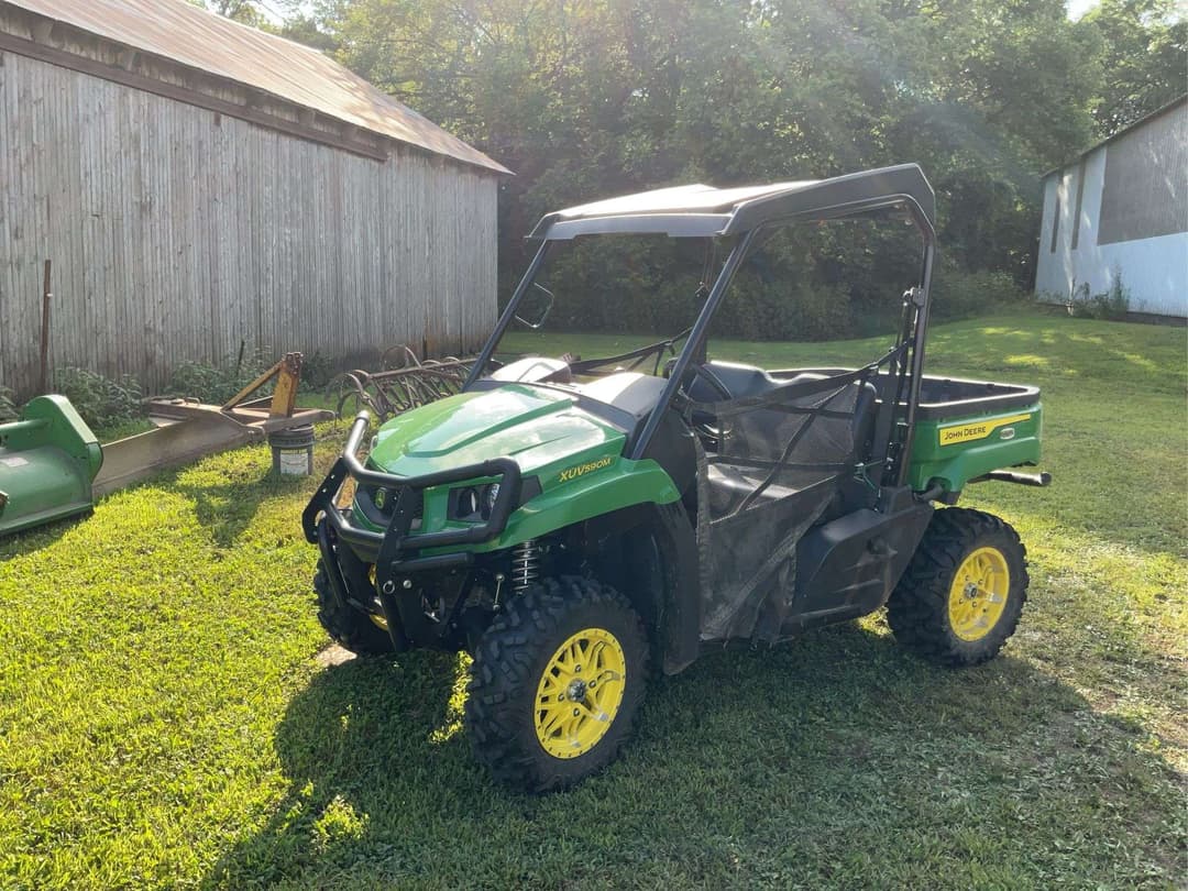 Image of John Deere Gator XUV 590M Primary image