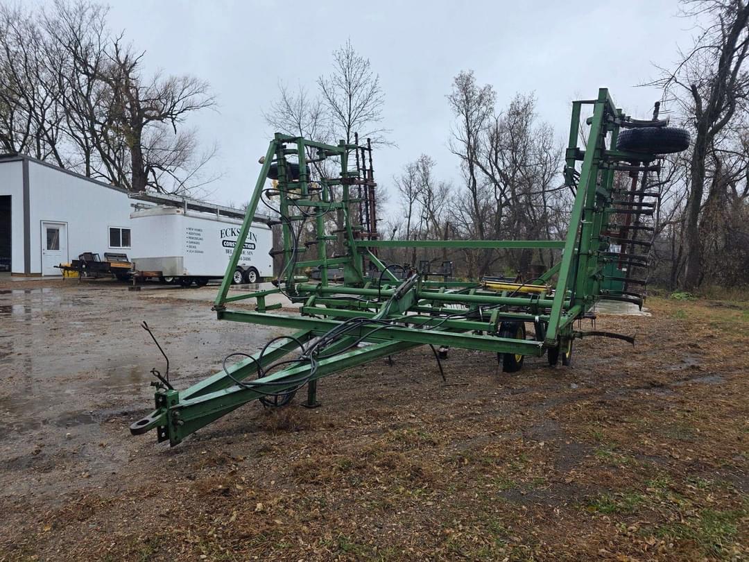 Image of John Deere 1000 Primary image