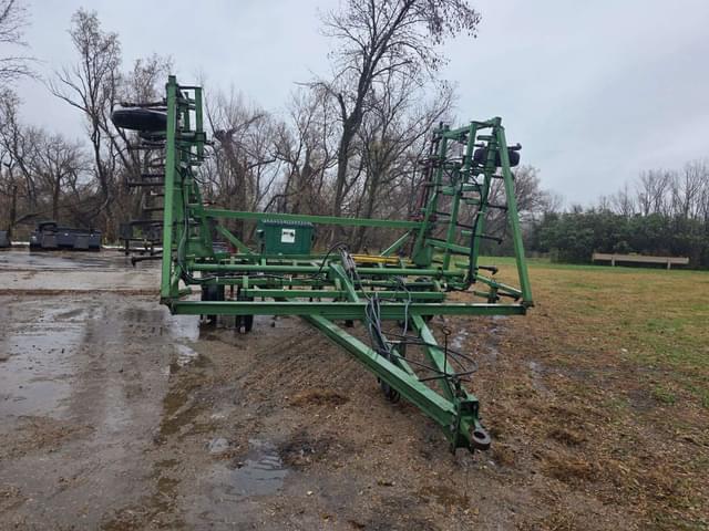 Image of John Deere 1000 equipment image 2