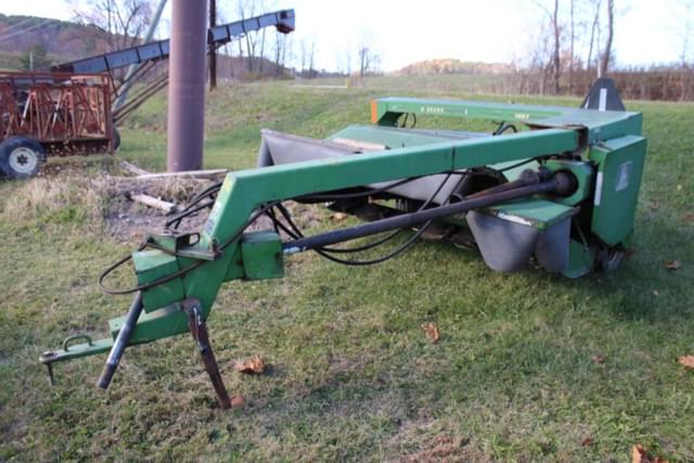 Image of John Deere 1327 equipment image 1