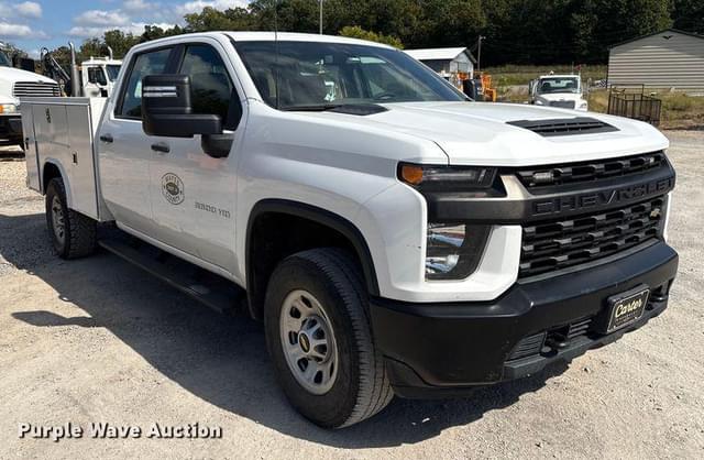 Image of Chevrolet 3500HD equipment image 2