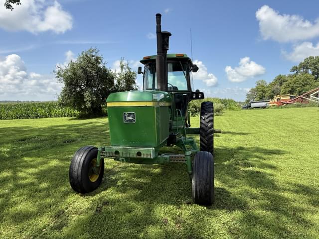 Image of John Deere 4840 equipment image 3