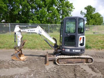 Main image Bobcat E26