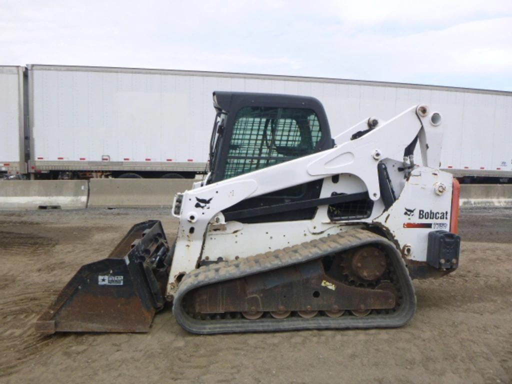Main image Bobcat T750