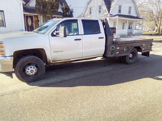 Image of Chevrolet 3500HD equipment image 1