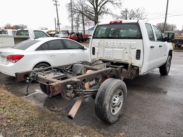 Image of Chevrolet 2500 equipment image 2