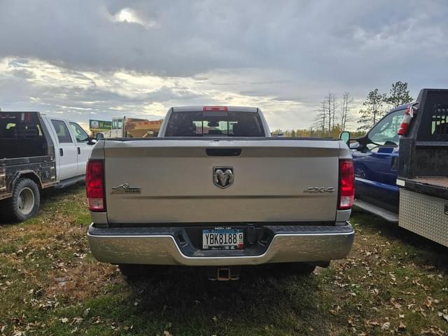 Image of Dodge Ram 3500 equipment image 3